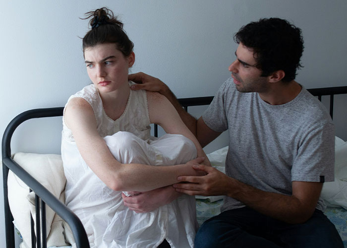 Guy Vents Online That His GF Wants Him To Close Her Closet Door, She Publicly Claps Back And Dumps Him Guy Vents Online That His GF Wants Him To Close Her Closet Door, She Publicly Claps Back And Dumps Him