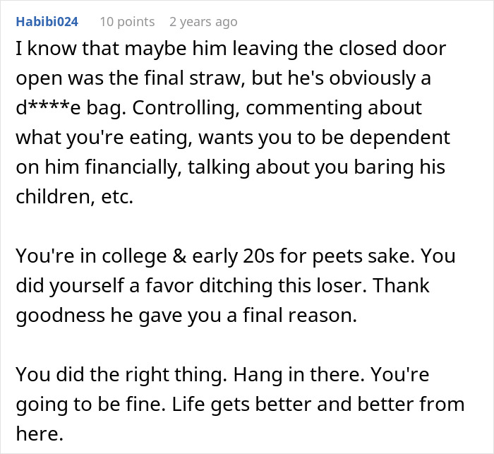 Guy Vents Online That His GF Wants Him To Close Her Closet Door, She Publicly Claps Back And Dumps Him Guy Vents Online That His GF Wants Him To Close Her Closet Door, She Publicly Claps Back And Dumps Him
