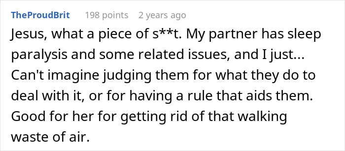Guy Vents Online That His GF Wants Him To Close Her Closet Door, She Publicly Claps Back And Dumps Him Guy Vents Online That His GF Wants Him To Close Her Closet Door, She Publicly Claps Back And Dumps Him