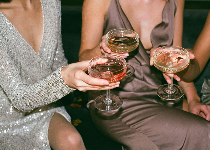 People Who Work In “Luxury” Industries Share 50 Things The Rich Pay For That Are Complete Rip-Offs People Who Work In “Luxury” Industries Share 50 Things The Rich Pay For That Are Complete Rip-Offs