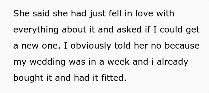 Woman Saves Her Dress From Jealous Sister Right Before She Tries To Cut It, Bans Her From The Wedding Woman Saves Her Dress From Jealous Sister Right Before She Tries To Cut It, Bans Her From The Wedding