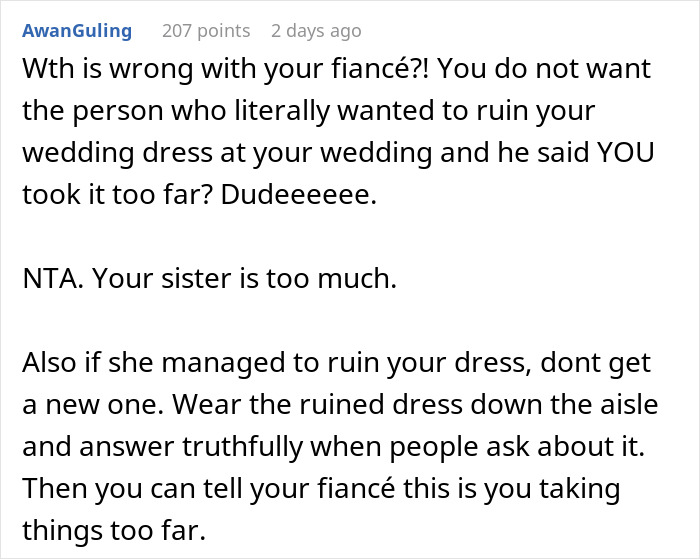 Woman Saves Her Dress From Jealous Sister Right Before She Tries To Cut It, Bans Her From The Wedding Woman Saves Her Dress From Jealous Sister Right Before She Tries To Cut It, Bans Her From The Wedding