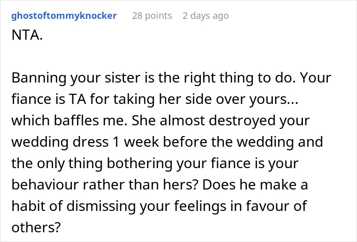 Woman Saves Her Dress From Jealous Sister Right Before She Tries To Cut It, Bans Her From The Wedding Woman Saves Her Dress From Jealous Sister Right Before She Tries To Cut It, Bans Her From The Wedding