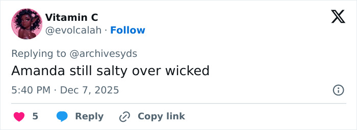 “This Is Odd”: Viral Video of Sydney Sweeney and Amanda Seyfried Sparks Debate Over Media Bias and Racial Double Standards “This Is Odd”: Viral Video of Sydney Sweeney and Amanda Seyfried Sparks Debate Over Media Bias and Racial Double Standards