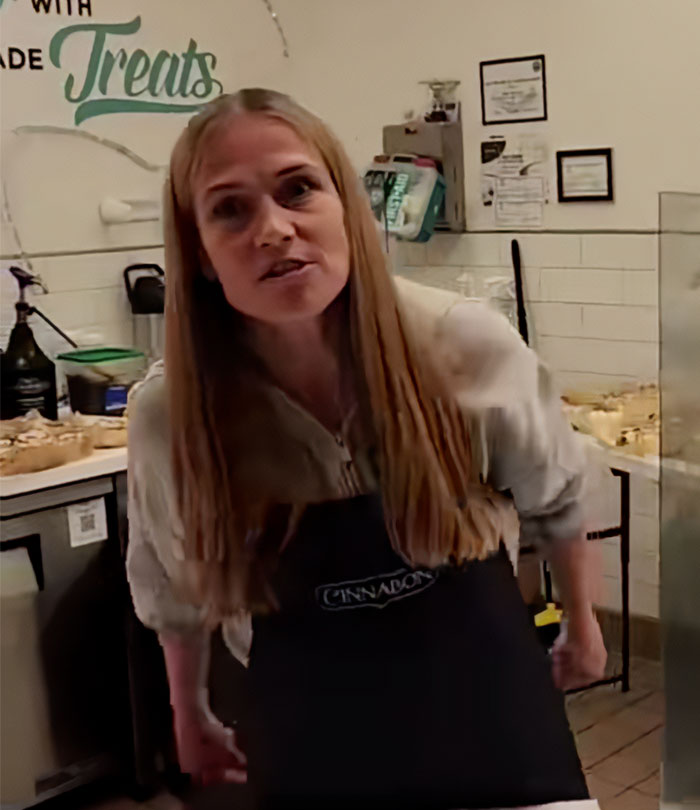 ‘Racist’ Cinnabon Worker In Viral Tirade Breaks Silence As Criminal Past Is Revealed ‘Racist’ Cinnabon Worker In Viral Tirade Breaks Silence As Criminal Past Is Revealed
