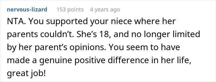 Aunt Gets 18YO Niece Tummy Tuck Despite Parents’ Hate For Plastic Surgery, Gets Blacklisted By Fam Aunt Gets 18YO Niece Tummy Tuck Despite Parents’ Hate For Plastic Surgery, Gets Blacklisted By Fam