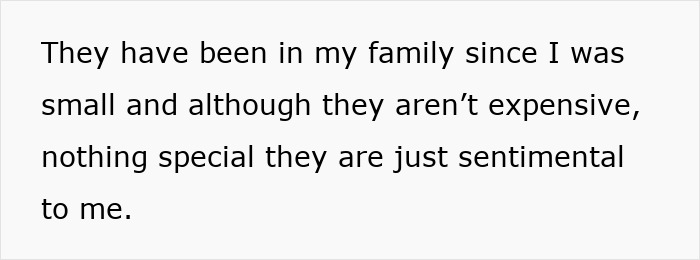 Woman Can’t Find Her Sentimental Christmas Ornaments, Horrified After Spotting Them On MIL’s Tree Woman Can’t Find Her Sentimental Christmas Ornaments, Horrified After Spotting Them On MIL’s Tree