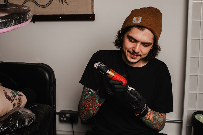 Our 8 Sacred Gold Artists Recall Their Most Unexpected And Totally Wild Experiences Our 8 Sacred Gold Artists Recall Their Most Unexpected And Totally Wild Experiences