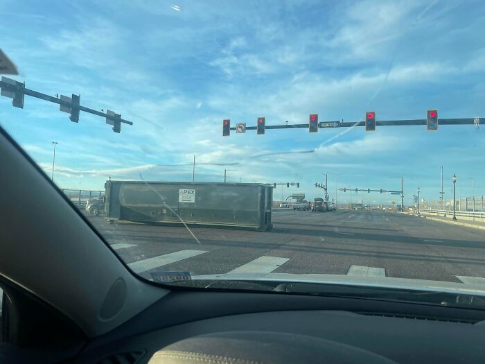 109 Times People Did Their Jobs So Poorly That It Was Almost Impressive (New Pics) 109 Times People Did Their Jobs So Poorly That It Was Almost Impressive (New Pics)