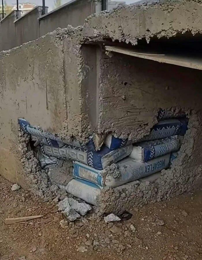 109 Times People Did Their Jobs So Poorly That It Was Almost Impressive (New Pics) 109 Times People Did Their Jobs So Poorly That It Was Almost Impressive (New Pics)