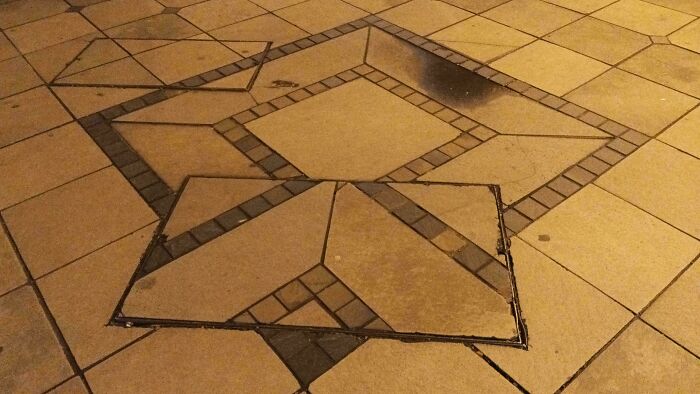 109 Times People Did Their Jobs So Poorly That It Was Almost Impressive (New Pics) 109 Times People Did Their Jobs So Poorly That It Was Almost Impressive (New Pics)