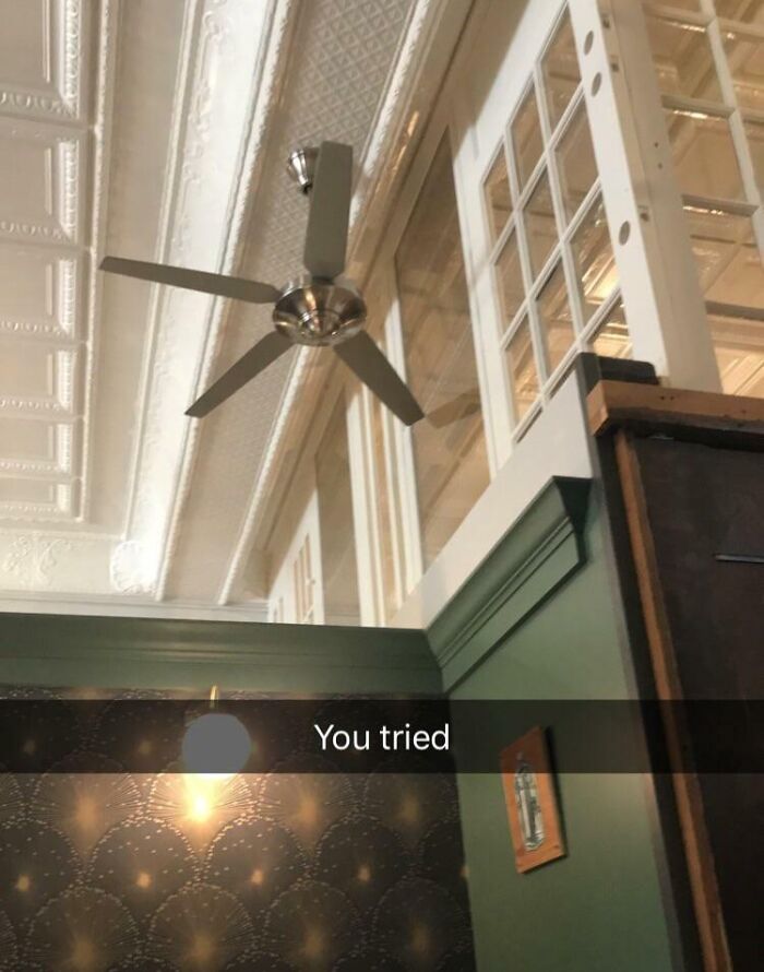 109 Times People Did Their Jobs So Poorly That It Was Almost Impressive (New Pics) 109 Times People Did Their Jobs So Poorly That It Was Almost Impressive (New Pics)