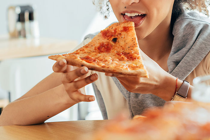 “Looked At Me Puzzled”: Parents Balk After Babysitter Confesses To Having Two Slices Of Pizza “Looked At Me Puzzled”: Parents Balk After Babysitter Confesses To Having Two Slices Of Pizza