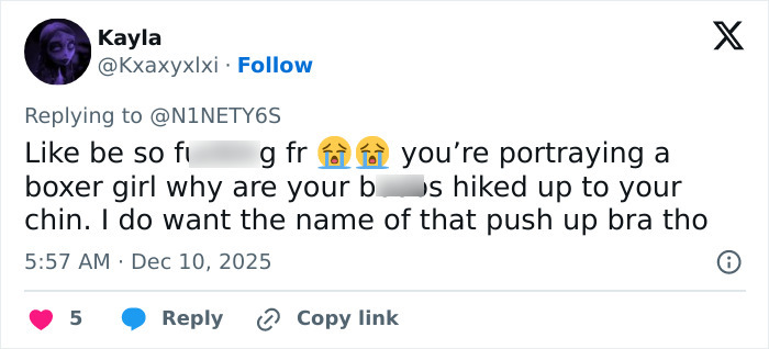 “Can’t Stop Thinking About This”: Sydney Sweeney Fans Spot Odd Detail In Sports Illustrated Cover “Can’t Stop Thinking About This”: Sydney Sweeney Fans Spot Odd Detail In Sports Illustrated Cover