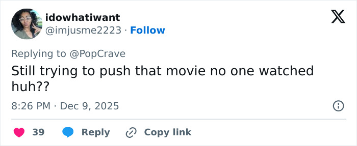 “Can’t Stop Thinking About This”: Sydney Sweeney Fans Spot Odd Detail In Sports Illustrated Cover “Can’t Stop Thinking About This”: Sydney Sweeney Fans Spot Odd Detail In Sports Illustrated Cover