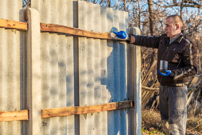 Man Refuses To Cough Up $2000 After Neighbor Replaces His Rotten Fence Without Any Agreement Man Refuses To Cough Up $2000 After Neighbor Replaces His Rotten Fence Without Any Agreement
