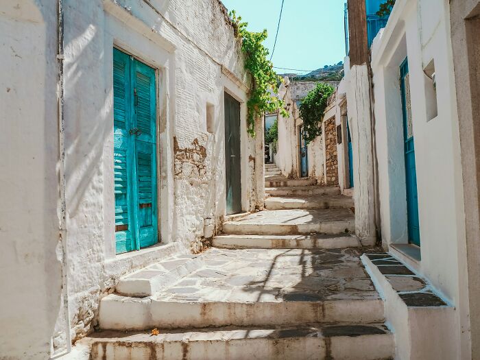 I Lived In A Greek Village For Six Months, And Here&rsquo;s What I Learned