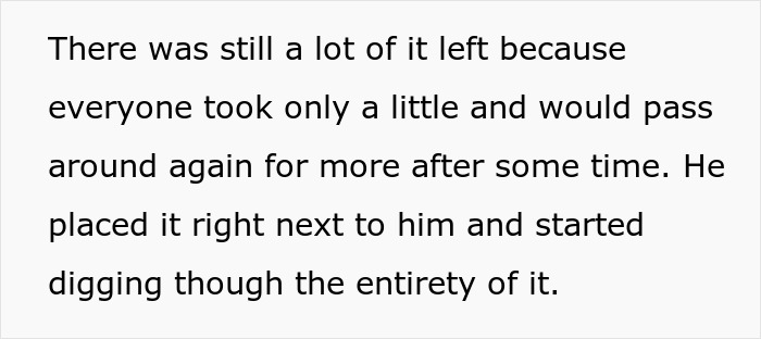 Guy Can’t Control His Hunger, GF Red With Embarrassment In Front Of Fam As He Rips Through A Turkey Guy Can’t Control His Hunger, GF Red With Embarrassment In Front Of Fam As He Rips Through A Turkey