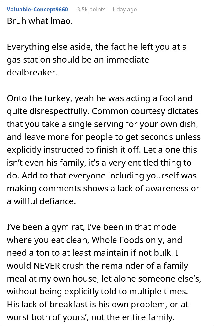 Guy Can’t Control His Hunger, GF Red With Embarrassment In Front Of Fam As He Rips Through A Turkey Guy Can’t Control His Hunger, GF Red With Embarrassment In Front Of Fam As He Rips Through A Turkey