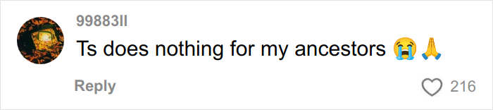 “Woke” Social Media User Hilariously Trolled Over Her “Decolonized Christmas” “Woke” Social Media User Hilariously Trolled Over Her “Decolonized Christmas”