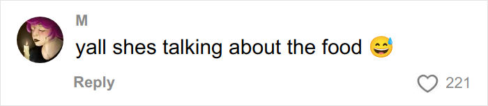 “Woke” Social Media User Hilariously Trolled Over Her “Decolonized Christmas” “Woke” Social Media User Hilariously Trolled Over Her “Decolonized Christmas”