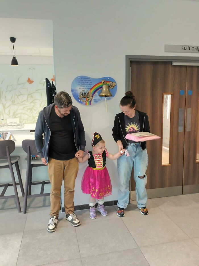 44 Wholesome, Funny And Goofy Photos That Perfectly Sum Up What It Means To Be A Dad (New Pics) 44 Wholesome, Funny And Goofy Photos That Perfectly Sum Up What It Means To Be A Dad (New Pics)