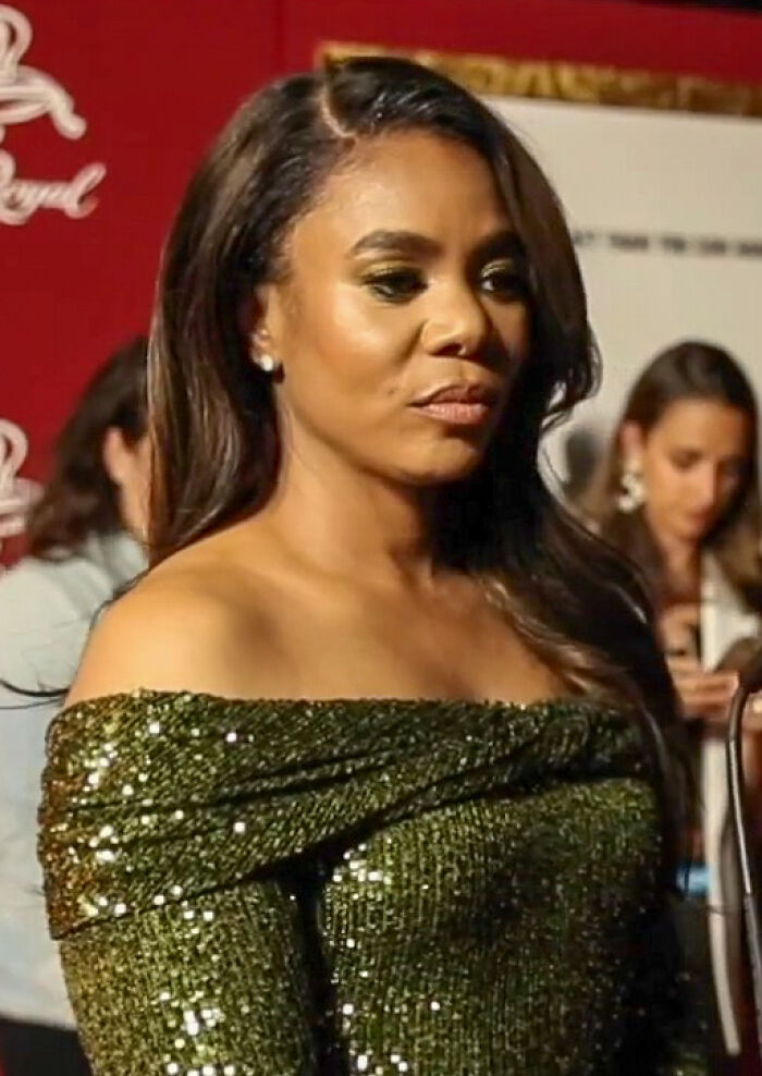 Regina Hall: Bio And Career Highlights Regina Hall: Bio And Career Highlights