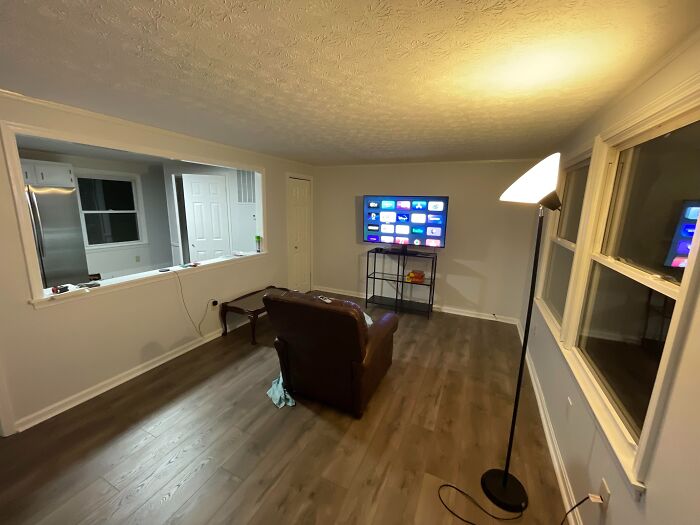 “Everything Was Pink”: 50 Startling Things Home Service Professionals Saw At Clients’ Homes “Everything Was Pink”: 50 Startling Things Home Service Professionals Saw At Clients’ Homes