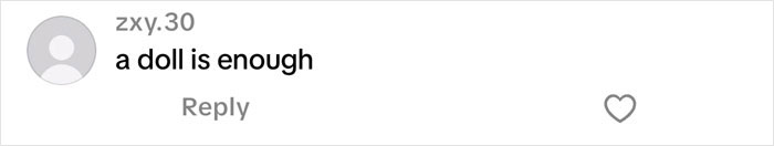 Mom’s Xmas Gift Avalanche For 12-Year-Old Daughter Leaves Internet Arguing If It’s Normal Mom’s Xmas Gift Avalanche For 12-Year-Old Daughter Leaves Internet Arguing If It’s Normal