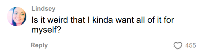 Mom’s Xmas Gift Avalanche For 12-Year-Old Daughter Leaves Internet Arguing If It’s Normal Mom’s Xmas Gift Avalanche For 12-Year-Old Daughter Leaves Internet Arguing If It’s Normal