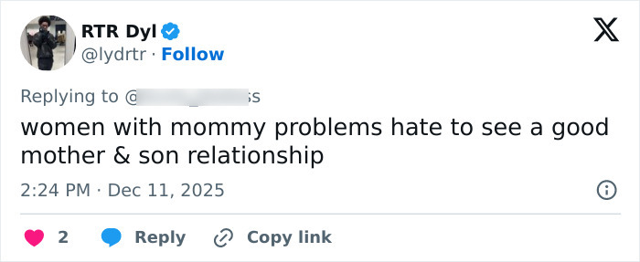 “Are You Dating Your Own Son?”: Mother-Son Photoshoot Goes Viral, Sparks Heated Parenting Debate “Are You Dating Your Own Son?”: Mother-Son Photoshoot Goes Viral, Sparks Heated Parenting Debate