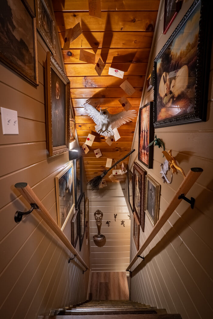 I Made A Viral Harry Potter-Themed Cabin With A Moving Portrait And Secret Tavern I Made A Viral Harry Potter-Themed Cabin With A Moving Portrait And Secret Tavern