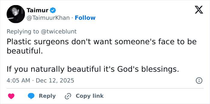 “Surgeon Needs To Be Arrested”: Emily Blunt’s Podcast Appearance Sparks Plastic Surgery Rumors “Surgeon Needs To Be Arrested”: Emily Blunt’s Podcast Appearance Sparks Plastic Surgery Rumors