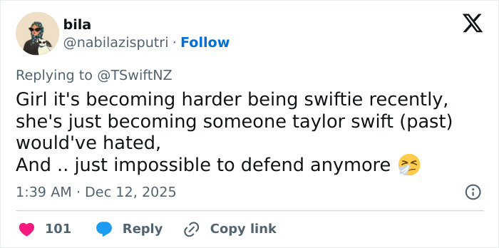 “Morphing Into Kanye”: Taylor Swift Accused Of “Success Narcissism” By Angry Fans “Morphing Into Kanye”: Taylor Swift Accused Of “Success Narcissism” By Angry Fans