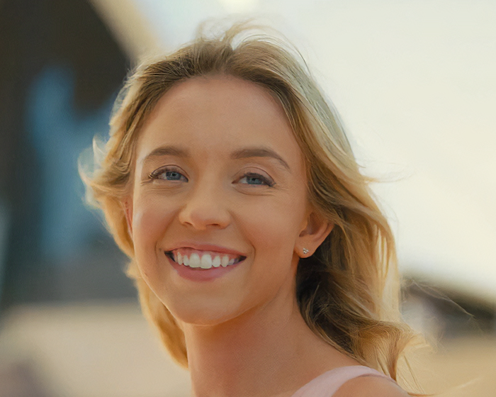 Fans Call Out Sydney Sweeney’s Natural Beauty Claim With Side-By-Side Photos As Evidence Fans Call Out Sydney Sweeney’s Natural Beauty Claim With Side-By-Side Photos As Evidence