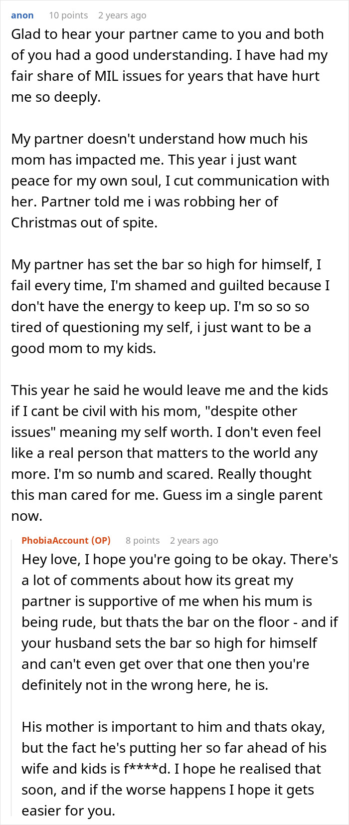 Woman Upset Son’s Partner Came Without A Gift After She Asked Him Not To Get Her Any More “Tacky Little Trinkets” Woman Upset Son’s Partner Came Without A Gift After She Asked Him Not To Get Her Any More “Tacky Little Trinkets”