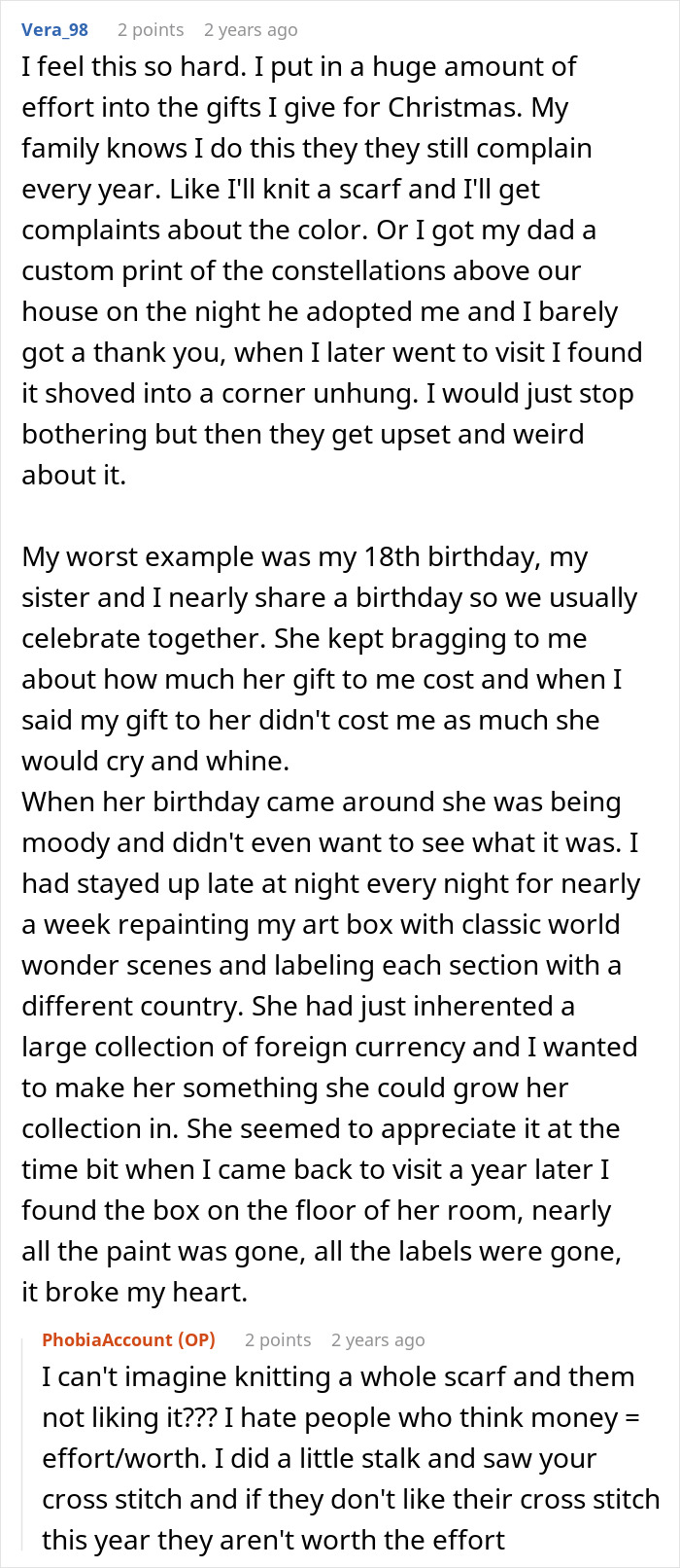 Woman Upset Son’s Partner Came Without A Gift After She Asked Him Not To Get Her Any More “Tacky Little Trinkets” Woman Upset Son’s Partner Came Without A Gift After She Asked Him Not To Get Her Any More “Tacky Little Trinkets”