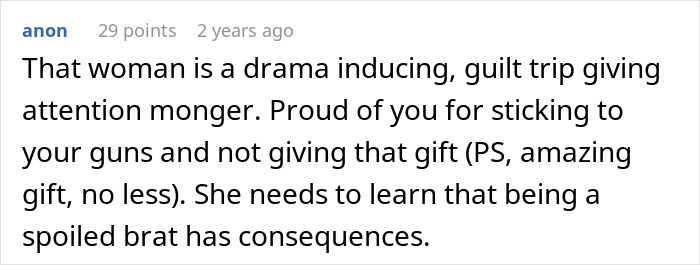 Woman Upset Son’s Partner Came Without A Gift After She Asked Him Not To Get Her Any More “Tacky Little Trinkets” Woman Upset Son’s Partner Came Without A Gift After She Asked Him Not To Get Her Any More “Tacky Little Trinkets”