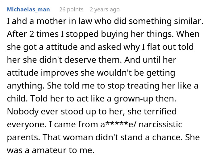 Woman Upset Son’s Partner Came Without A Gift After She Asked Him Not To Get Her Any More “Tacky Little Trinkets” Woman Upset Son’s Partner Came Without A Gift After She Asked Him Not To Get Her Any More “Tacky Little Trinkets”