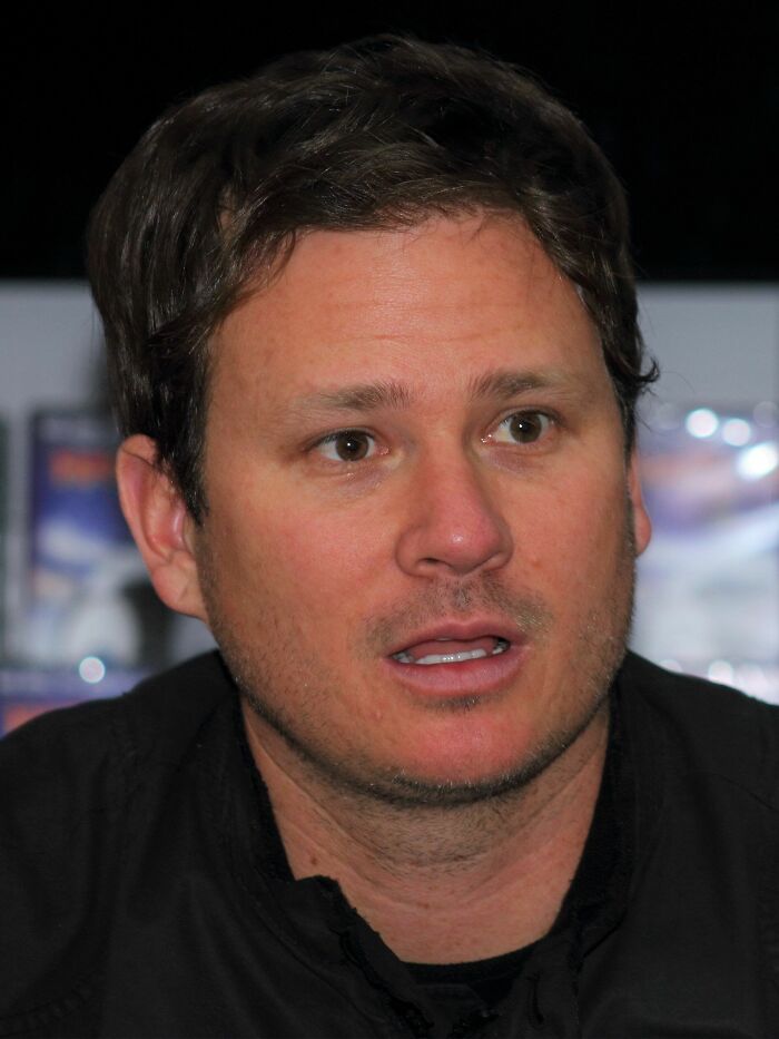 Tom DeLonge: Bio And Career Highlights Tom DeLonge: Bio And Career Highlights