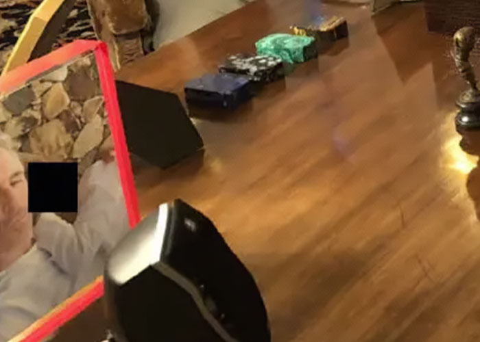 Disturbing Epstein Desk Photo Triggers Backlash After Congress Releases New Estate Images Disturbing Epstein Desk Photo Triggers Backlash After Congress Releases New Estate Images