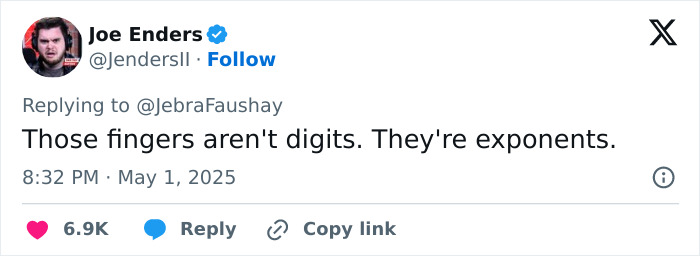 “Makes Herself Look Like A Demon”: Cynthia Erivo’s “Oddly Large Hands” Spark Debate “Makes Herself Look Like A Demon”: Cynthia Erivo’s “Oddly Large Hands” Spark Debate