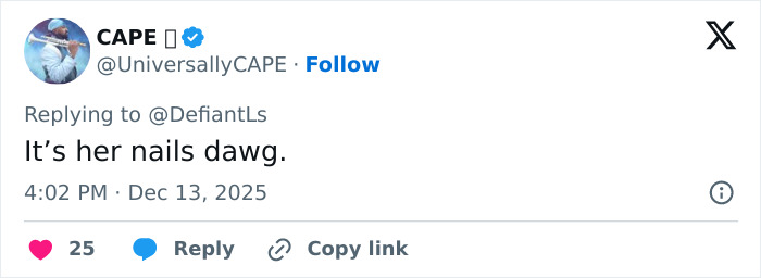 “Makes Herself Look Like A Demon”: Cynthia Erivo’s “Oddly Large Hands” Spark Debate “Makes Herself Look Like A Demon”: Cynthia Erivo’s “Oddly Large Hands” Spark Debate