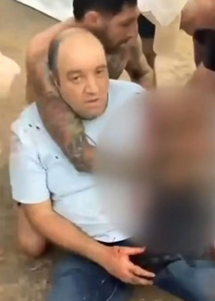 Bondi Beach Hero Disarms Attacker During Hanukkah Event As World Reacts To Stunning Act Bondi Beach Hero Disarms Attacker During Hanukkah Event As World Reacts To Stunning Act