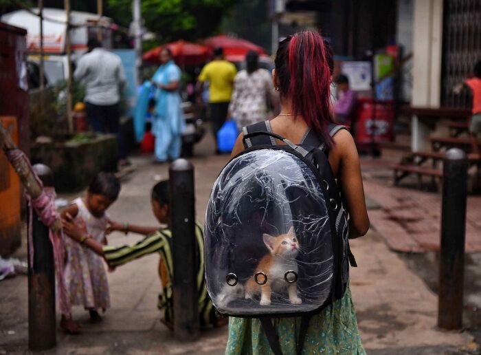 29 Stunning Street Photos That Capture Everyday Life In Mumbai