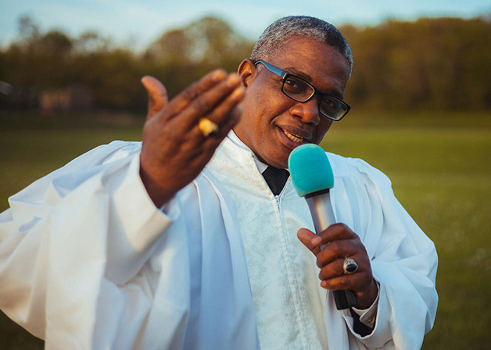 People Share The Moment They Realized They Are Actually In A Cult