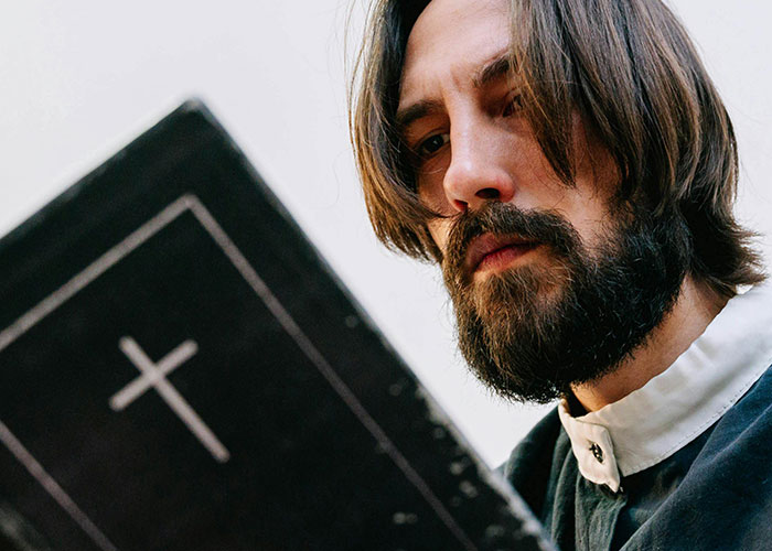 People Share The Moment They Realized They Are Actually In A Cult