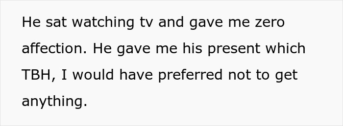 “The Rest Of My Present Was In His Pants”: Woman Dumps BF On Xmas Because Of His Unthoughtful Gift “The Rest Of My Present Was In His Pants”: Woman Dumps BF On Xmas Because Of His Unthoughtful Gift