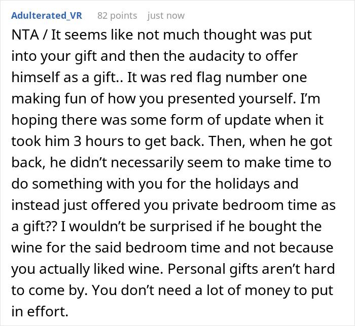 “The Rest Of My Present Was In His Pants”: Woman Dumps BF On Xmas Because Of His Unthoughtful Gift “The Rest Of My Present Was In His Pants”: Woman Dumps BF On Xmas Because Of His Unthoughtful Gift
