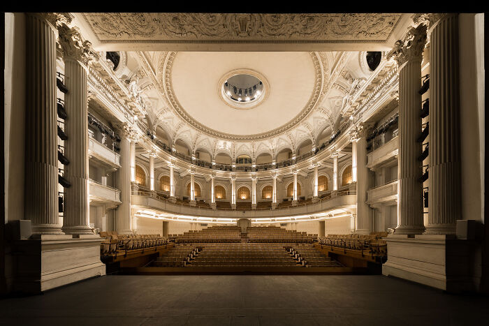 I’ve Photographed All The Most Beautiful Theatres And Concert Halls In Paris (31 Pics) I’ve Photographed All The Most Beautiful Theatres And Concert Halls In Paris (31 Pics)